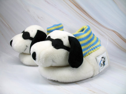 Snoopy Kids Soft Plush Slippers (Size 7 - 8) - snoopn4pnuts.com