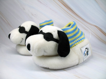 Snoopy Kids Soft Plush Slippers (Size 7 - 8) - Used But MINT Condition and Clean - snoopn4pnuts.com