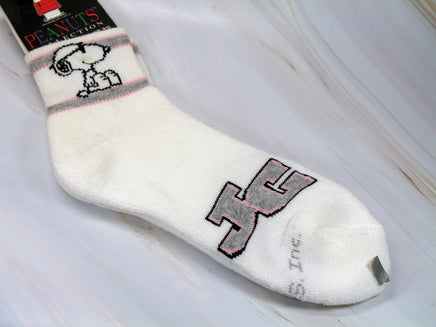Snoopy Crew Length Low Cut Socks (New But Near Mint) - snoopn4pnuts.com
