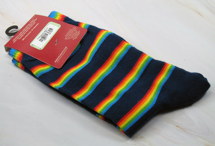 Snoopy Crew - Length Socks - Free Hugs - snoopn4pnuts.com