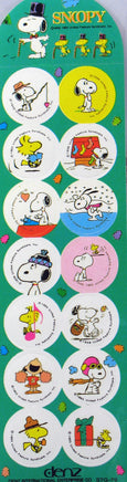 Snoopy Holiday Circle - Shaped Stickers - snoopn4pnuts.com