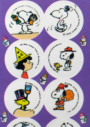 Snoopy Holiday Circle - Shaped Stickers - snoopn4pnuts.com