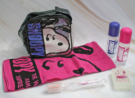 Snoopy 6 - Piece Toiletries Travel Kit - snoopn4pnuts.com