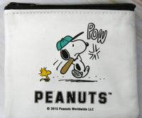 Snoopy Change Purse With Credit Card Pocket (Suede-Like Finish)