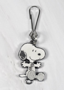 Snoopy Sitting Silver Plated Zipper Pull With 2 Rhinestones - snoopn4pnuts.com