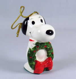 1975 Snoopy's Christmas Wreath Christmas Ornament - snoopn4pnuts.com