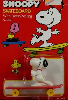 Snoopy Skateboarder