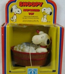 Snoopy In Bath Tub Friction-Powered Toy