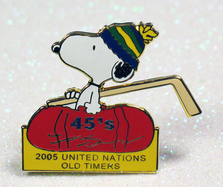Snoopy United Nations Old Timers Hockey League Pin - 2005 - snoopn4pnuts.com