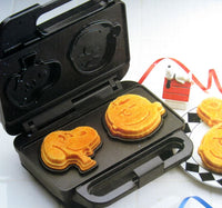 Charlie Brown and Snoopy Electric Snack and Sandwich Maker (New But No Box) - snoopn4pnuts.com
