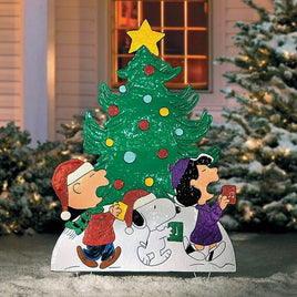 Peanuts Gang Caroling Hammered Metal Yard Art - 3 1/2 Feet High! - snoopn4pnuts.com