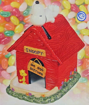 Snoopy Candy and Treat Dispenser - snoopn4pnuts.com
