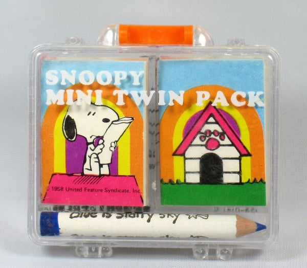 Snoopy Mini Twin Pack (4 Mini Note Pads) - Case Broken