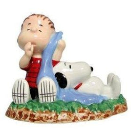 Linus And Snoopy Napping Figurine