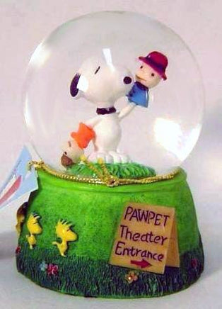 Pawpet Show Water Globe