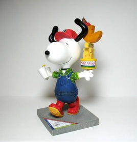 Peanuts On Parade - "Dairy Dog" (Paper Tears On Box Lid)