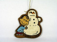 Peanuts Vintage Wood Chrismas Ornament - Linus and the Snowman