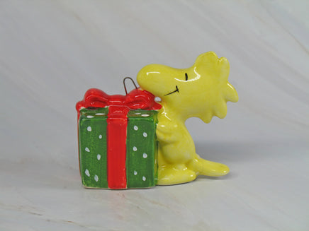 1978 Woodstock's Christmas Gift Ornament (Tail Repaired; Hanging Cord Included) - snoopn4pnuts.com