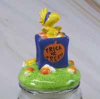 Woodstock Halloween Glass Treat Jar - snoopn4pnuts.com