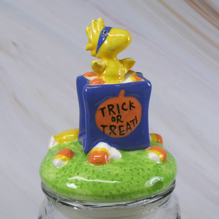 Woodstock Halloween Glass Treat Jar - snoopn4pnuts.com