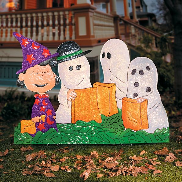 Peanuts Gang Halloween Hammered Metal Yard Art - Trick Or Treat (3 Feet Wide!)